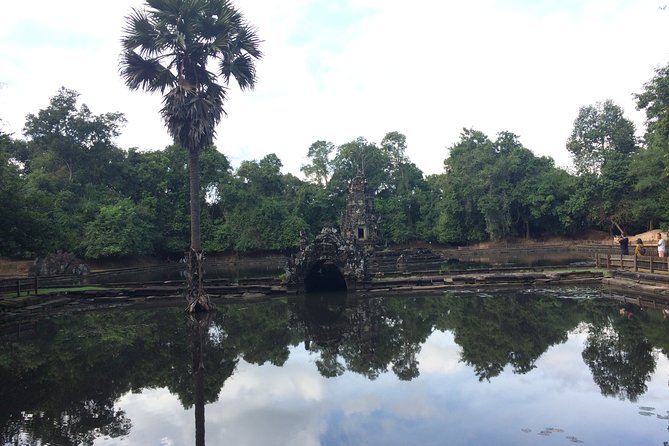 Discover Angkor Wat Temples And Phnom Kulen - Day 2: Preah Khan, Banteay Srei, and quieter Angkor momentum