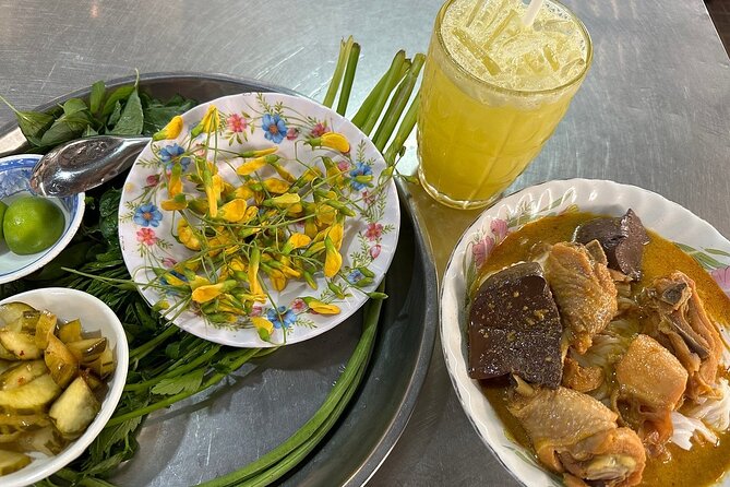 Evening Cambodian Food Tour - Why a 5:00 pm tuk-tuk food run works so well