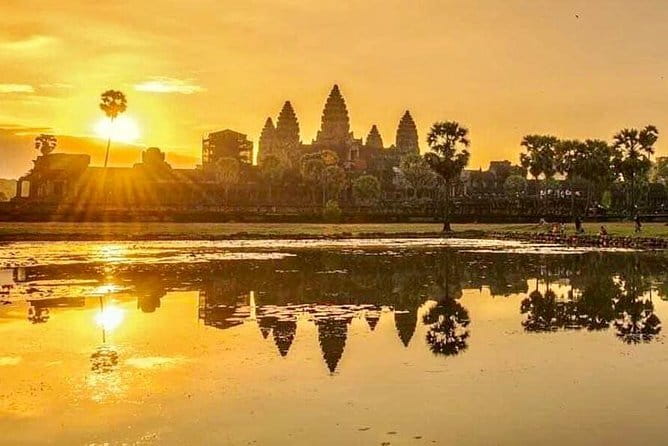 Explore Angkor Wat Sunrise Small Tour Private VIP Car - Angkor at 4:30am, Done the Easy Way