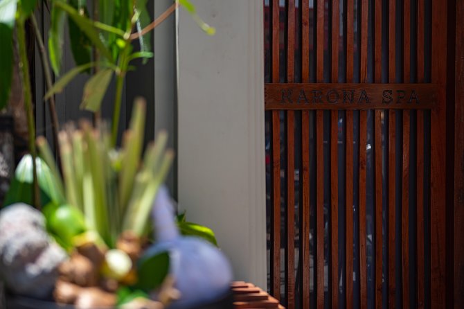 Four Hand Bliss (65 Mins) + Free Pick up or Drop Back - Should you book this massage experience?