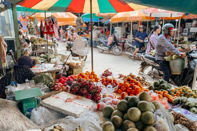 FREE Siem Reap Market & Local Temple Tour - Small-group advantage: under 12 people changes everything