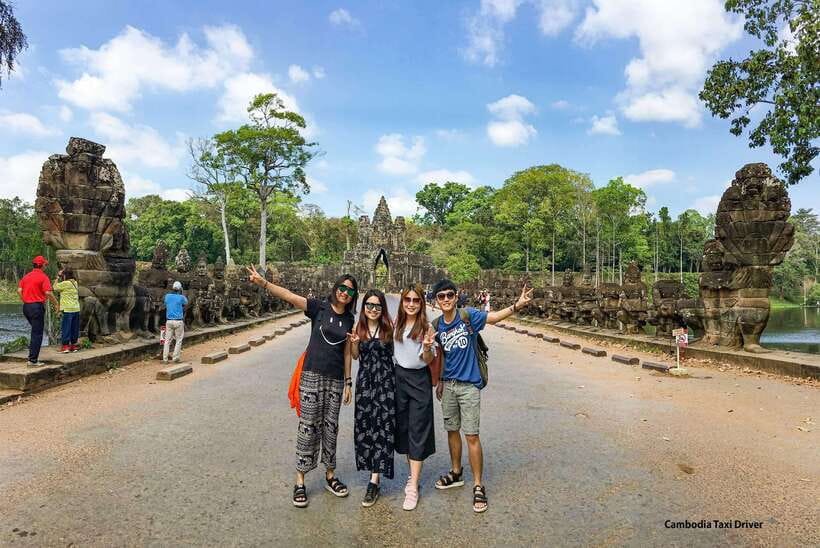 From Phnom Penh: Angkor Wat, Bayon, and Ta Prohm Day Trip - First stop: Angkor Wat, where the big view makes the details matter