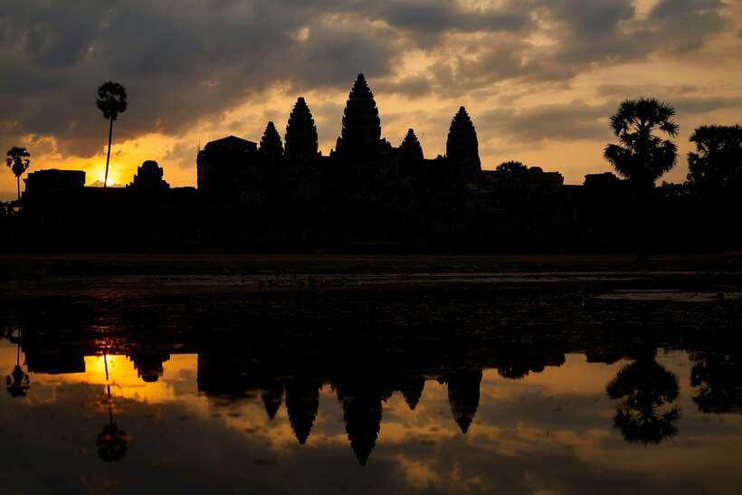 From Siem Reap: Angkor Wat Full-Day Private Tour & Sunrise - Key highlights at a glance