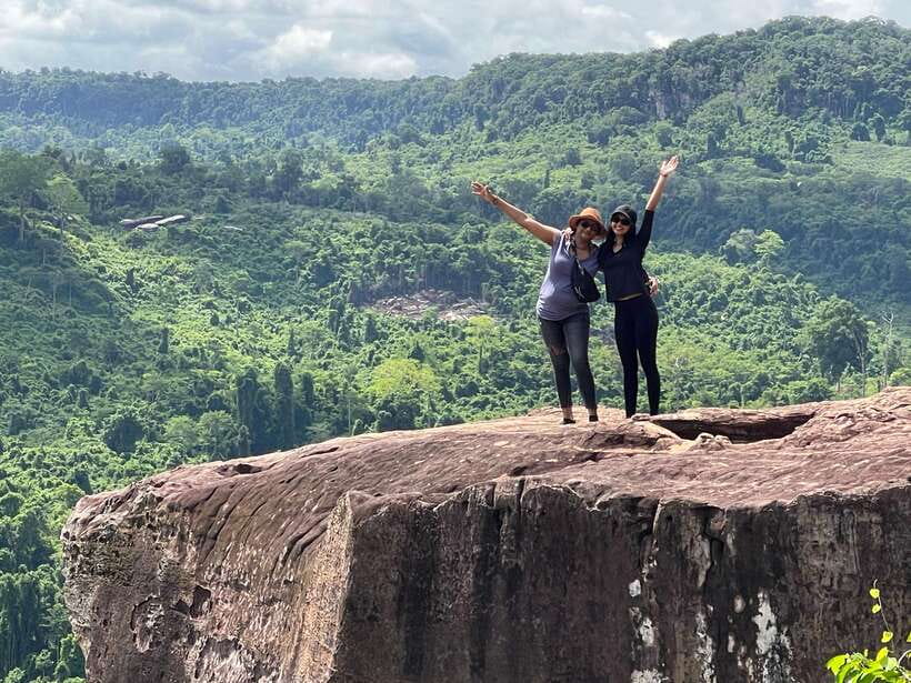 From Siem Reap: Banteay Srei and Kulen Waterfall Guided Tour - Preah Ang Thom: the reclining Buddha reaching nirvana