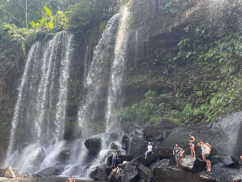 From Siem Reap: Banteay Srei and Kulen Waterfall Guided Tour - Preah Dak Village: nom ban chok, solar light bulbs, and everyday crafts