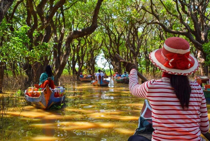 From Siem Reap: Kampong Phluk Floating Village Tour by Boat - Flooded Mangroves Option: A Break From Village Life and a Nature Bonus