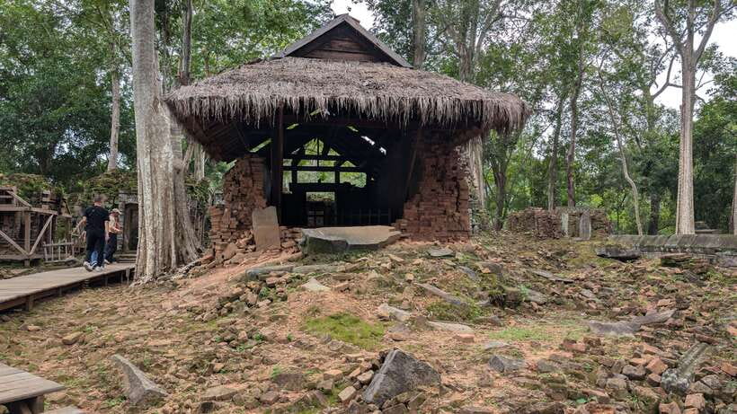 From Siem Reap: Koh Ker and Beng Mealea Private Day Tour - Guides and group size: where the experience really improves