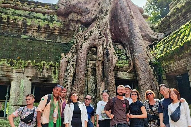 Full Day Archeological Tour in Siem Reap with Sun Set - Angkor Wat inside the walls: your first big architectural moment