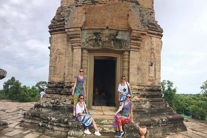 Full-Day Banteay Srei & 4 Temples - Grand Tours Join-in Tour - Pre Rup and Ta Som: Hindu temple stop plus a photo-friendly 1-hour window