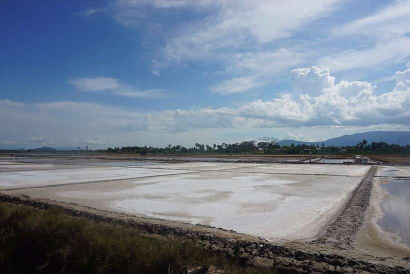 FULL DAY - Countryside Tuk-Tuk Pepper Tour + Kep - Kep Beach time plus salt fields sunset: the outdoors finale