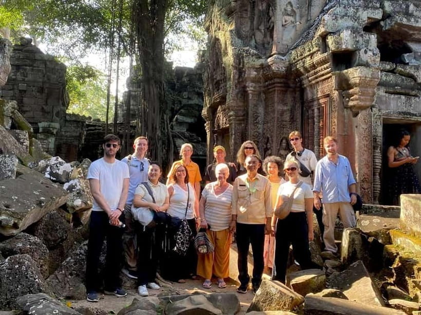Full-Day Explore Angkor Temples Sunset Tour (with Lunch) - Angkor Wat first: symmetry, bas-reliefs, and where your attention should go