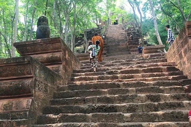 Full Day From Siem Reap - Bamboo Train, Killing Cave & Sunset - Phnom Sampeau at Sunset: The Bat Cave Moment and the Killing Caves