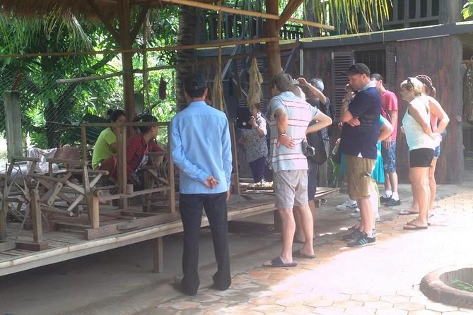 Full-Day Phnom Penh City & Silk Island with a local Tuk Tuk Tours - What you will get from the guide and driver (and how it shows)