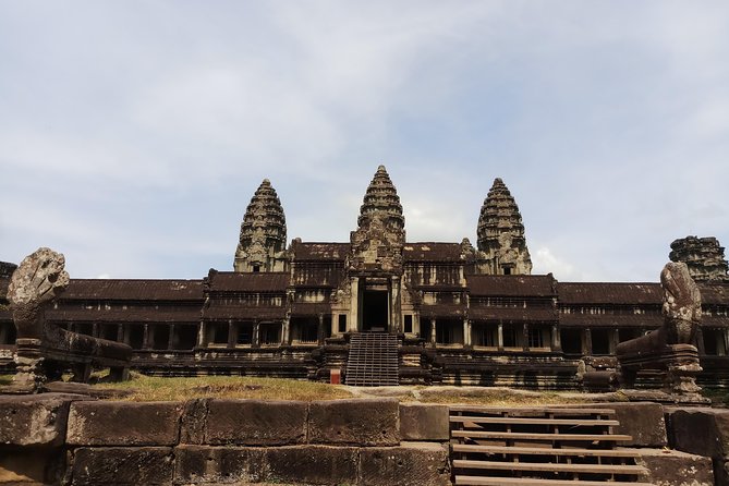 Full-Day Private Custom Tour in Siem Reap - Lunch, water, and what you need to budget yourself