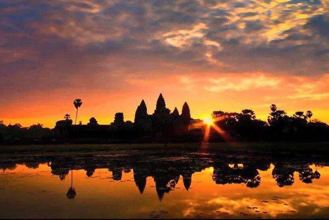 Full-day Private VIP Tour to Angkor Complex - Angkor Thom South Gate: the ocean-of-milk entry scene