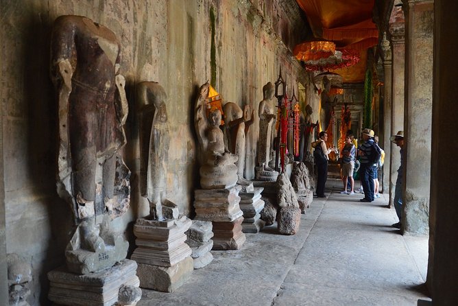 Full-Day Siem Reap Angkor Major Temples Private Tour - Bayon Temple and the 216 smiling Buddha faces