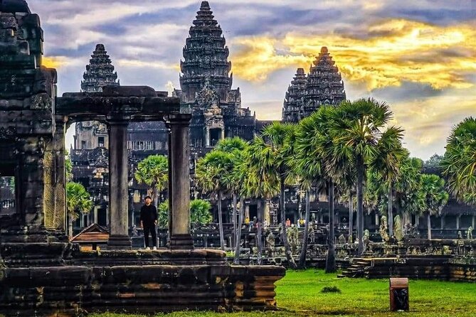 Full-Day Temples of Angkor Small Group Tour - Ta Prohm jungle ruins and what makes it special