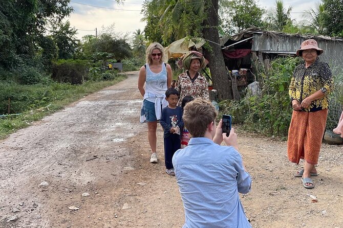 Full day tour by bicycle & tuk tuk,bamboo train,bat cave,villages - Phnom Sampov, killing cave viewpoints, and bats at the caves