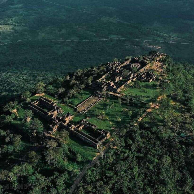 Full-Day Tour Preah Vihea & Koh Ker Temple - Koh Ker and Prasat Thom: the Pyramid temple that feels upside down