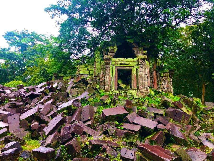 Full-Day Tour to Banteay Srey, Beng Melea & Kulen Mountain - Beng Mealea: remote sandstone ruins where trees and stone share the same space