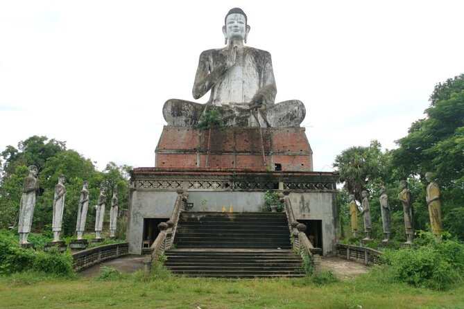 Full/Half Day Tuk TuK: Handicrafts Bambootrain Killing&Bat Caves - Battambang Bat Caves after dusk: when millions fly out
