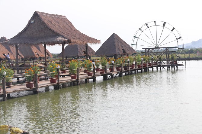 Guided Floating Village Boat Tour in Siem Reap - The Queen Tara Riverboat comfort break