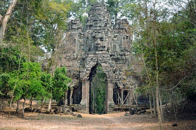 Guided Private A/C vehicle Tour Angkor Wat and Small Circle and Five Extras - Angkor Wat twice, East Gate first and West Gate at the end