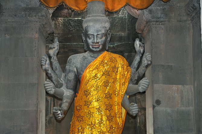 Guided Private A/C vehicle Tour Angkor Wat and Small Circle and Five Extras - Banteay Kdei to Ta Prohm to Ta Nei: jungle temples without getting lost