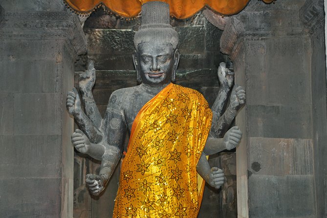 Guided Private Tuk Tuk Tour Angkor Wat and Small Circle and Five Extras - Ticket rules and the real cost of entry