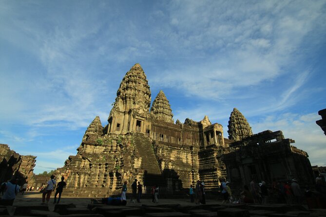 Half Day Angkor Wat Tour - The first stop: Preah Enkosei Temple in Siem Reap town