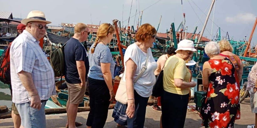 Half Day City Tour - Fishing village and floating houses, what you are seeing and why it matters