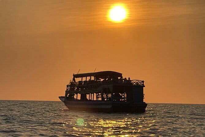 Half Day Kampong Pluk Fishing Village with Sunset Private Tour - Kampong Phluk and Tonle Sap sunset: why this trip is so special