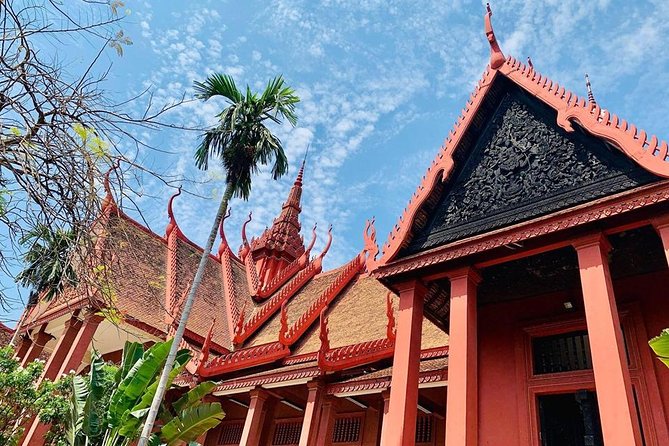 Half-Day Phnom Penh City Tours - Central Market and the end-of-tour walk near Independence Monument