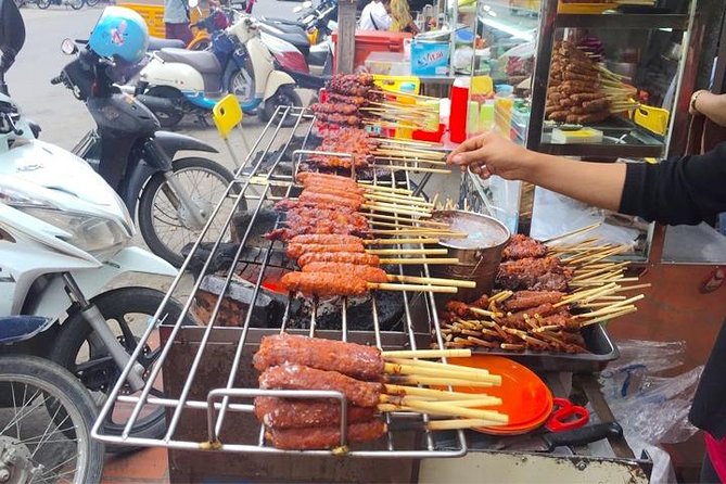 Half Day - Phnom Penh Food Tour - Kandal Market Near the Riverbank: A Fast BBQ Stop You Can Sink Your Teeth Into