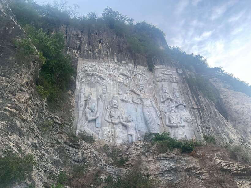 Half-day swing bridge, bamboo train, batcave & Killing cave - Phnom Sampaou Mountain: rat barbecue, monkeys, and sunset timing
