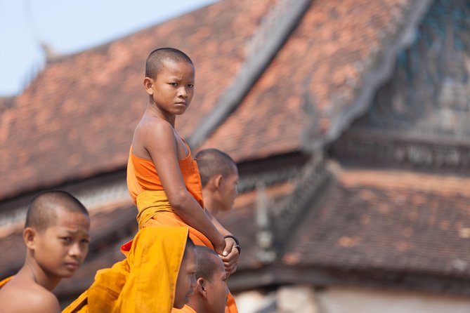Half Day War Museum Siem Reap Killing Fields and Artisans Angkor - Who should book this tour, and who should think twice