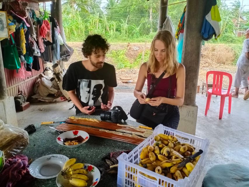 Handicraft tour/rice paper,/rice wine/bat cave Sun Set - Rice paper and spring-roll tasting: how it fits the day
