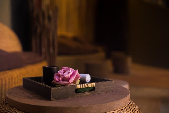 Head, Back and Shoulder Massage in Phnom Penh - Finding Bodia Spa Riverside on Samdach Sothearos Blvd (3)