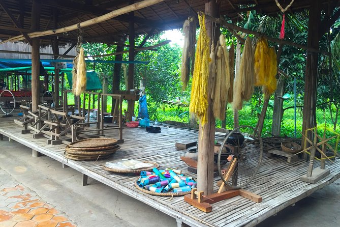 Island Community Life in Phnom Penh - Silk Workshop And The Hand-Weaving Process (What You Actually See)
