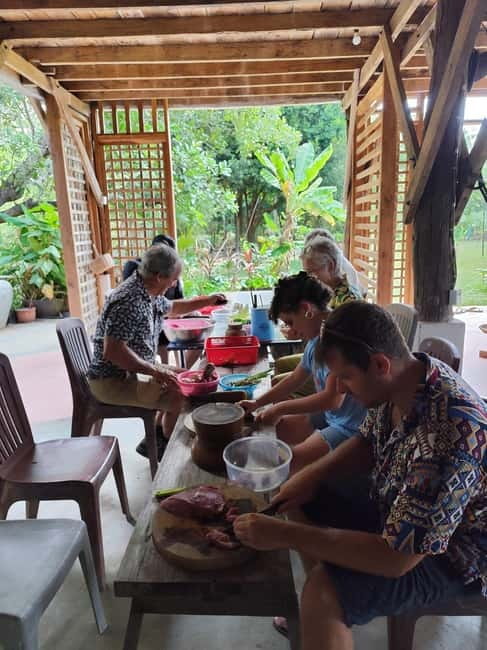 Kampot Countryside: Authentic Khmer Cooking Class - Eco Lotus Kampot, Paddy Views, and the Family-Style Learning Feel