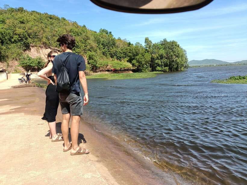 Kampot Countryside include Pepper farm,Kep crab market beach - Price and value: why $50 per group up to 2 can be a good deal