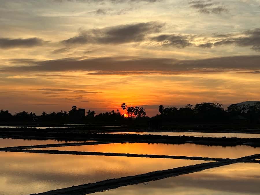 Kampot Countryside include Pepper farm, Salt field & Lake - Key points worth knowing before you go