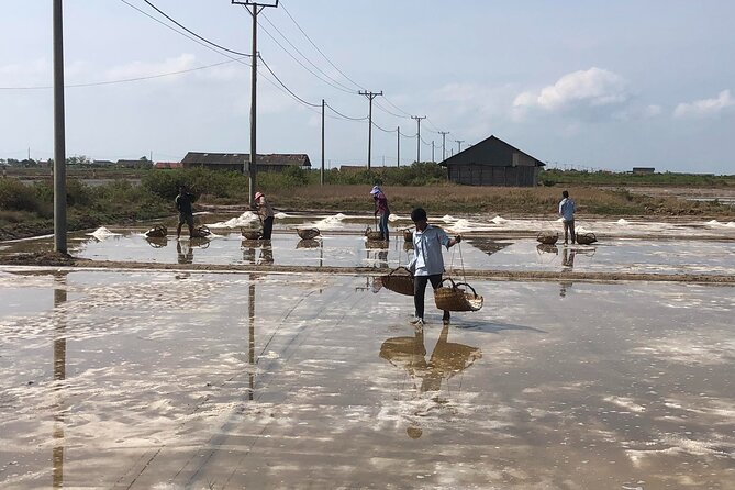 Kampot Countryside Tour - Pepper Farm, Salt Lake, Caves, and more - Entering the small-group mindset in Kampot countryside