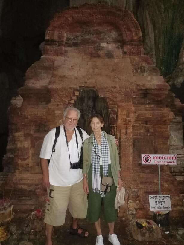 Kampot: Full-day Countryside Tour with Pepper Farm and Kep - La Plantation pepper tour: tasting what Kampot is known for