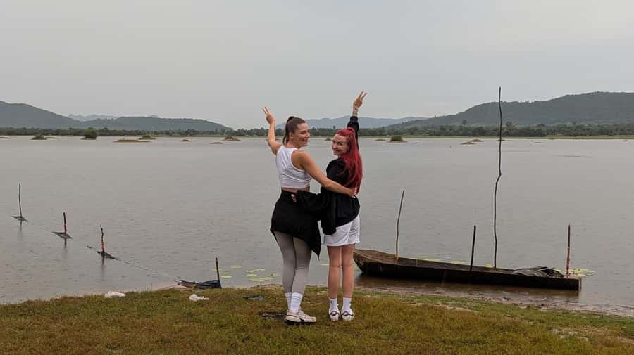 Kampot Private Tour: Pepper Farm, Salt Field & Secret Lake - How the day runs: driver pickup, waiting time, and lunch