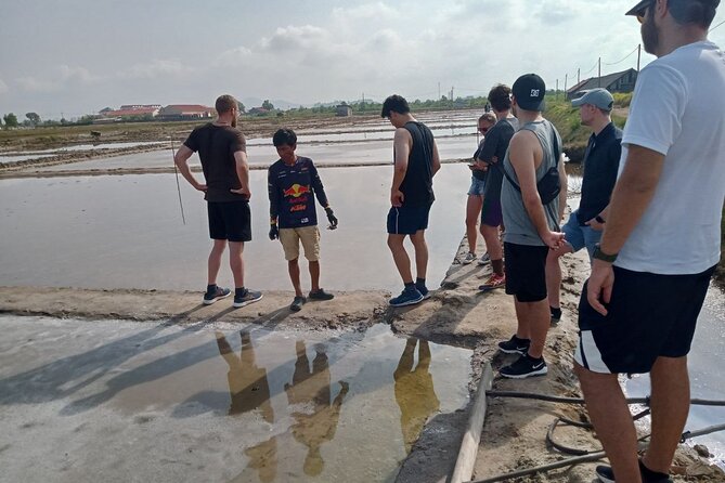 Kampot Tour Pepper Plantation, Salt Field, Cave, Secret Lake - La Plantation and Kampot Pepper: From Traditional Farming to Tastings