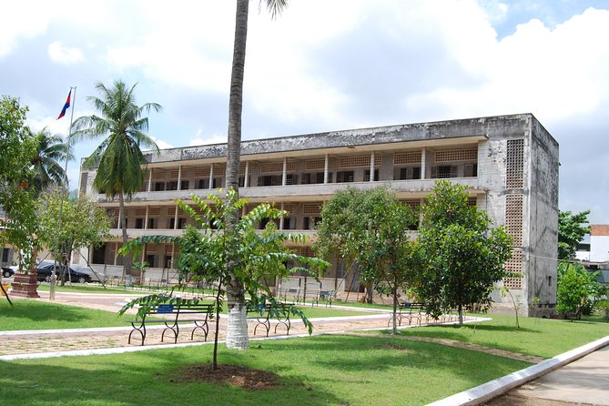 Killing Fields & Toul Sleng Genocide Museum Tickets With Tuk Tuk - Price and Logistics: What $26 Covers, and What You Need to Watch