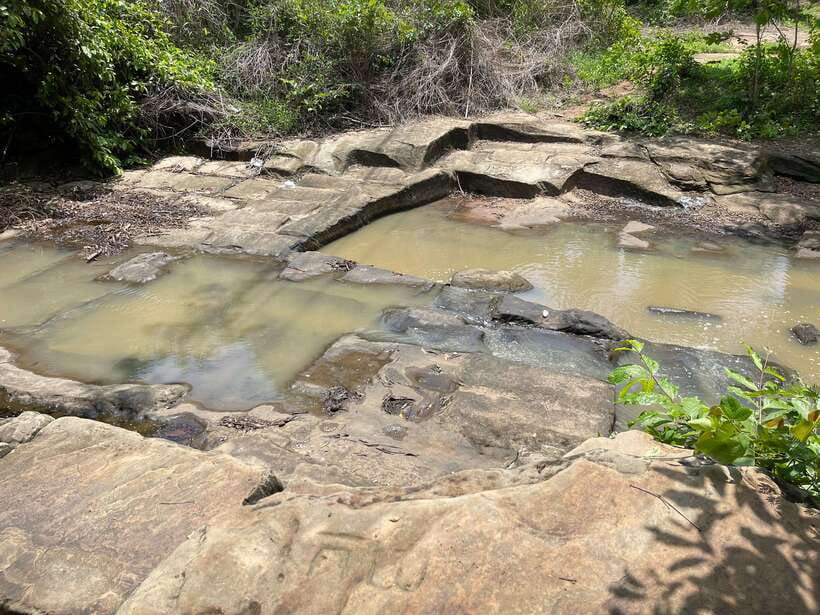 Koh Ker, Kulen Waterfall and Beng Mealea from Siem Reap - Lunch near Koh Ker: traditional Khmer food in the middle of the day