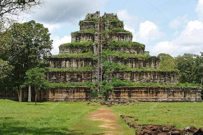 Koh Ker & Preah Vihear - Day 1: Koh Ker, Beng Mealea, and the Kulen Mountain Stop