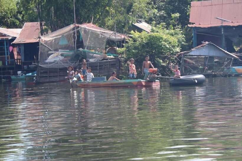 Kompong Phluk Floating Village Tour from Siem Reap - Why Kompong Phluk feels like a different side of Cambodia